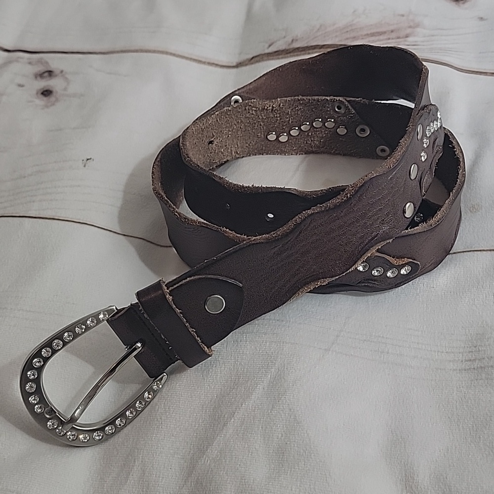 Country Western Belt All Leather Beautiful Stones and Details size Large